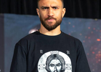 «Он будет уходить из бокса»: президент WBO рассказал о планах Ломаченко — Спорт ):Бокс