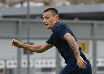 Ребров провел еще одну замену в сборной Украины, вызвав Русина вместо травмированного Ярмоленко