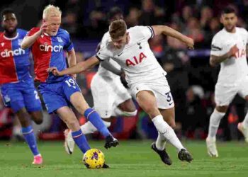 «Тоттенхэм» закрепляется в статусе лидера АПЛ, обыграв «Кристал Пэлас»