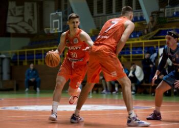 Черкаські Мавпи здобули перемогу над Будівельникуом у Суперлізі | Баскетбол |