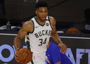 Адетокумбо перевершив історичне досягнення Гарнетта | Баскетбол |