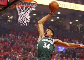 Янніс оновив рекорд результативності сезону НБА | Баскетбол |