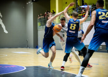 Будівельник в Києві здолав Запоріжжя: фотогалерея — Федерація баскетболу України