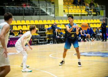 Будівельник вдома впевнено переміг Запоріжжя — Федерація баскетболу України