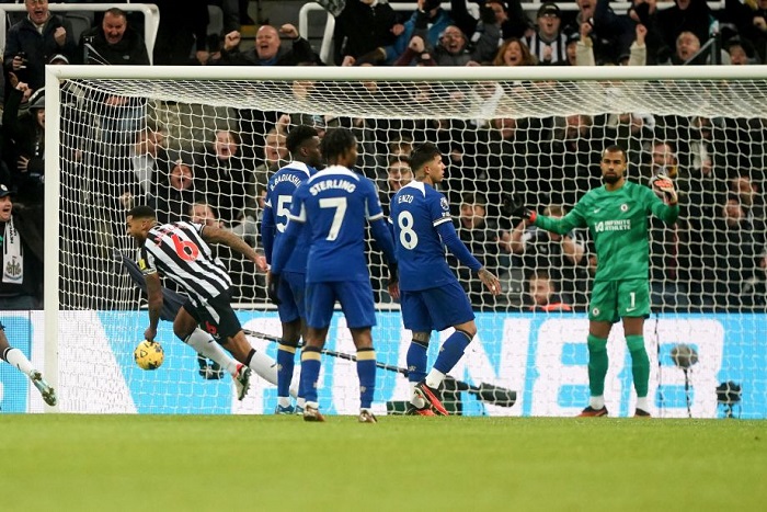 «Челси» опозорился в матче против «Ньюкасла», пропустив 4 мяча