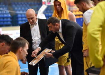 Черкаські Мавпи впевнено перемогли Київ-Баскет: відео коментарів — Федерація баскетболу України