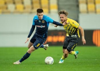 «Днепр-1» уверенно обыграл «Рух» и вошел в топ-3 Украинской Премьер-лиги