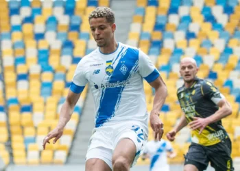 Динамо не дочекається легіонера: півзахисник не планує повертатися в УПЛ – відомі подальші плани футболіста — Футбол