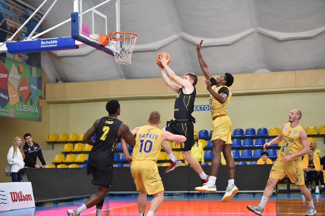 Київ-Баскет завершив перше коло перемогою над Старим Луцьком: фотогалерея