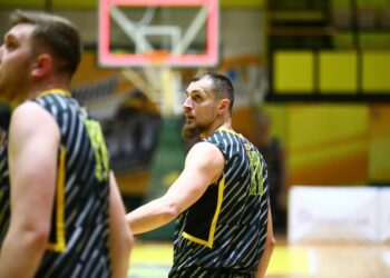 Перша ліга: перемоги Полтави та Чернігова — Федерація баскетболу України