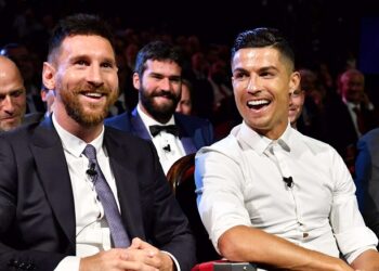 Роналду посмеялся над восьмым «Золотым мячом» Месси