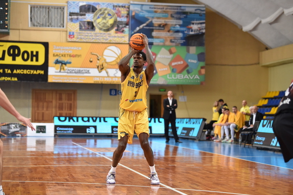 Старий Луцьк — Київ-Баскет: відеотрансляція Суперліги Favbet 21 листопада