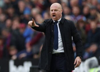 Тренер «Эвертона» Шон Дайч в шоке от снятия с клуба очков