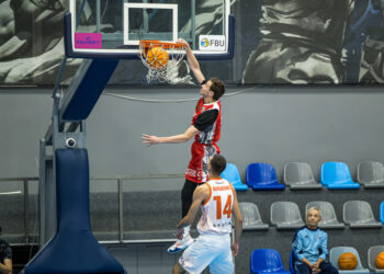 Третій тур Суперліги Favbet завершився у Дніпрі перемогою Рівного над Кривбасом — Федерація баскетболу України