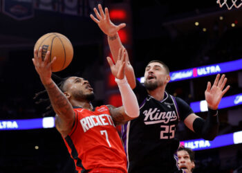 Українці за кордоном: Лень та Михайлюк зіграли в НБА, старт сезону в NCAA — Федерація баскетболу України