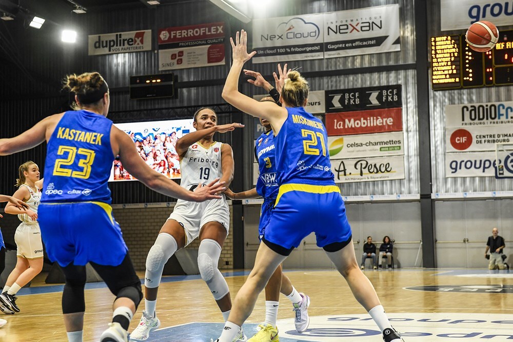 Українки за кордоном: Уро-Ніле набрала 25 очок в Єврокубку, команда Путри залишається непереможним