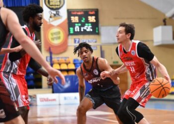 Рівне дотиснув Черкаські Мавпи у Суперлізі | Баскетбол |