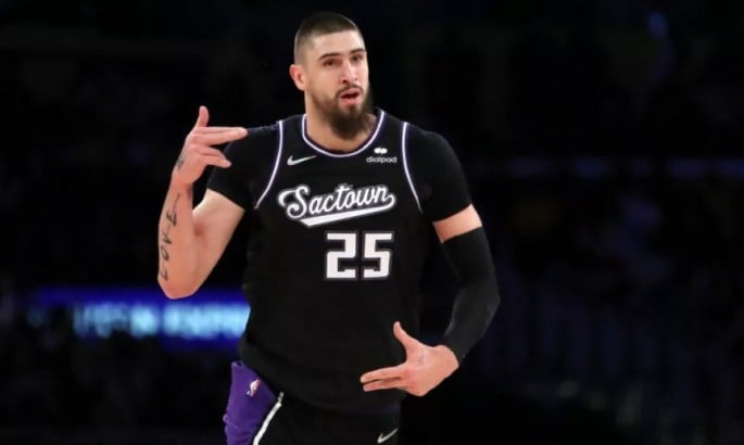 Названий клуб НБА, який може виміняти Леня з Сакраменто