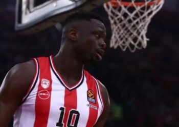 Бігмен Олімпіакоса повторив досягнення Хижняка | Баскетбол |