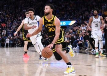 Каррі досяг показника в 3500 триочкових за кар’єру | Баскетбол |