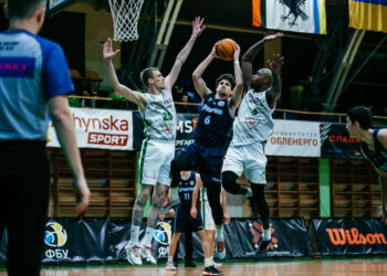 Дніпро вдруге в сезоні переміг Політехніку-Галичину: фотогалерея — Федерація баскетболу України