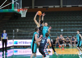 Другий ігровий день Першої ліги в Южному: фотогалерея — Федерація баскетболу України