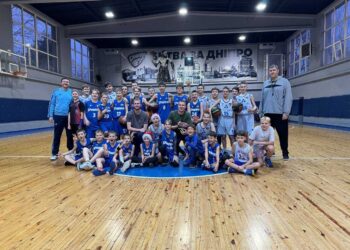 Гравці Дніпра провели майстер клас з вихованцями СДЮСШОР-5 — Федерація баскетболу України