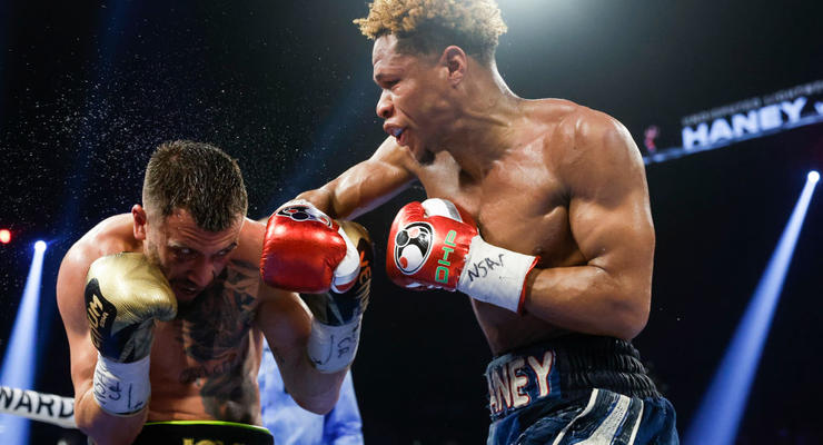Хэйни объяснил, почему в его победном бою с Ломаченко не было "ограбления"