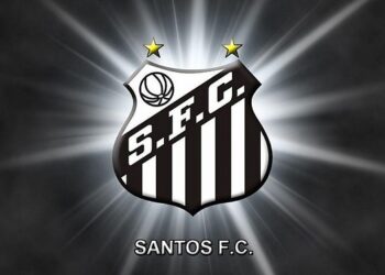 Клуб легендарного Пеле впервые за более чем 100 лет вылетел из элитного футбола Бразилии. В городе начались беспорядки