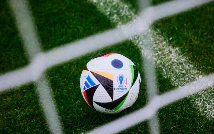 На чемпионате Европы по футболу будет использоваться мяч с микрочипом