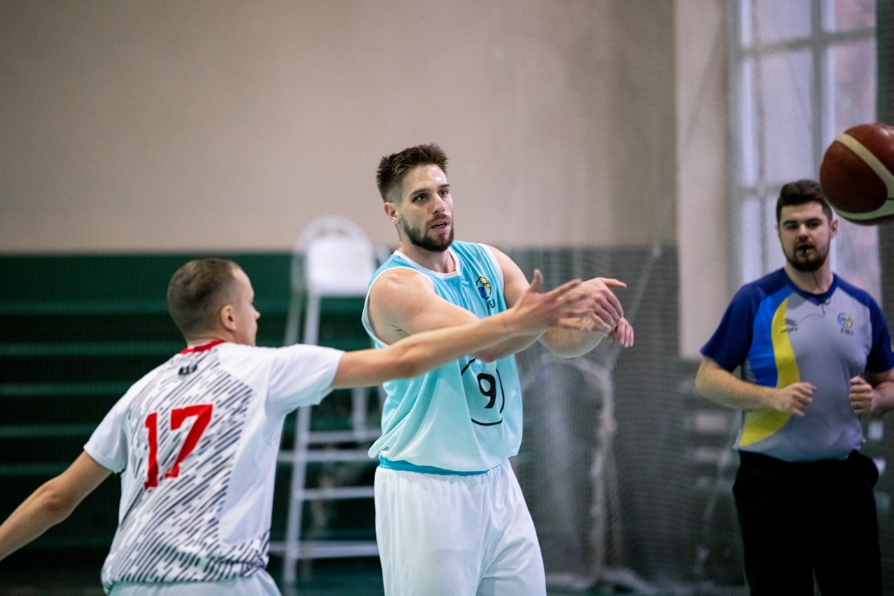 Перша ліга: відеотрансляція матчів 23 грудня