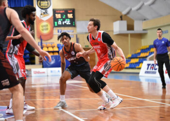 Рівне завершило бабл у Черкасах реваншем, взятим у місцевих Мавп — Федерація баскетболу України