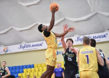 Старий Луцьк обіграв Прикарпаття-Говерлу, здобувши другу перемогу поспіль: фотогалерея — Федерація баскетболу України