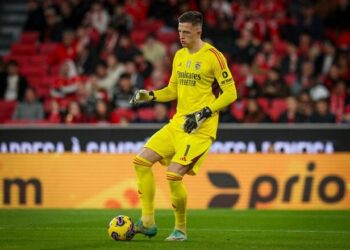 Ворота Трубина остались «сухими» в матче «Бенфика» — «Фамаликан»