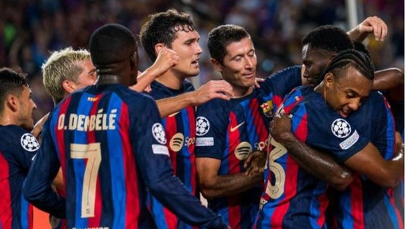 Барселона - Вікторія