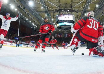 Чехія шокувала Канаду, вибивши чинного чемпіона світу у чвертьфіналі | Хокей |