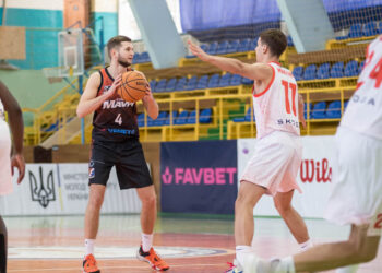 Черкаські Мавпи впевнено перемогли Кривбас в Луцьку — Федерація баскетболу України