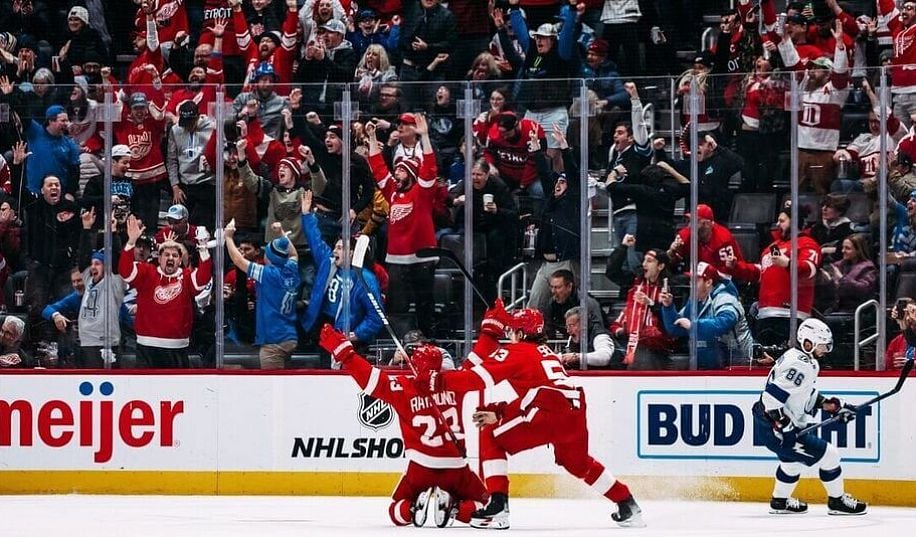 Детройт обіграв Тампу, Айлендерс в овертаймі дотиснули Даллас