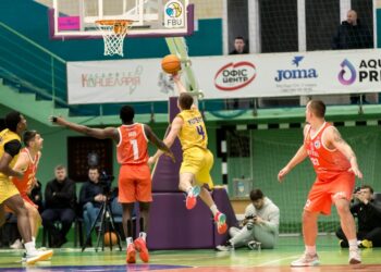 Дніпро обіграв Київ-Баскет, перемоги Кривбаса та Запоріжжя: хайлайти Суперліги Favbet 13 січня — Федерація баскетболу України