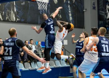 Дніпро впевнено переміг Кривбас: хайлайти Суперліги Favbet 27 січня — Федерація баскетболу України