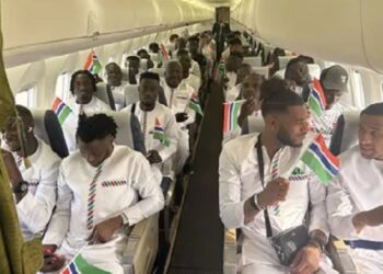 Футбольная сборная Гамбии чуть не погибла в самолете