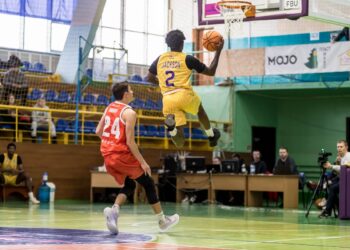 Кривбас в Луцьку здолав господарів баблу: фотогалерея — Федерація баскетболу України