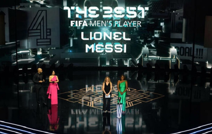 Месси признан лучшим игроком прошлого года