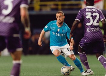 «Наполи» пробился в финал Суперкубка Италии