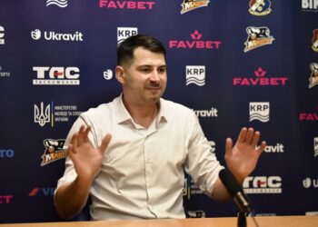 Рівне-ОШВСМ завершив бабл в Черкасах з трьома перемогами: відео коментарів після гри з Черкаськими Мавпами — Федерація баскетболу України