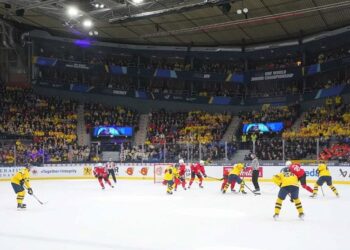 Відомі півфінальні пари молодіжного чемпіонату світу та час початку матчів | Хокей |