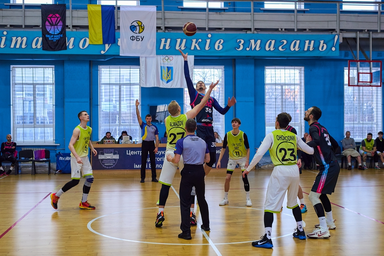 Вища ліга: відеотрансляція матчів 14 січня