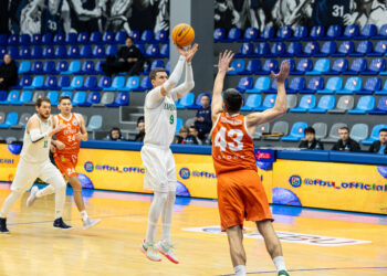 Запоріжжя в напруженому матчі переміг Кривбас — Федерація баскетболу України