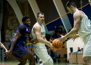 Запорiжжя закрило луцький бабл перемогою над його господарями Старим Луцьком — Федерація баскетболу України