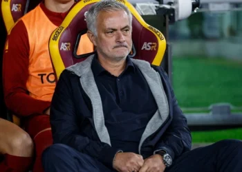 Жозе Моуринью грозит увольнение из «Ромы»